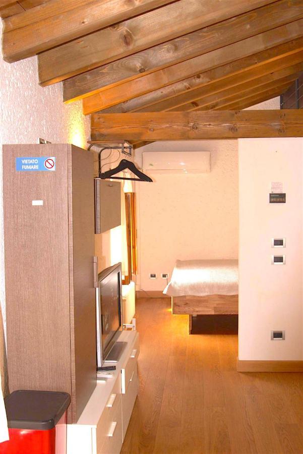 Aly D'Angelo Alla Torre - Immobiliare Azzurra Bardolino Buitenkant foto